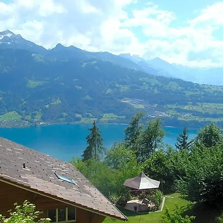 Seeblick Mit Anbindung An Ein 4-sterne-hotel インターラーケン